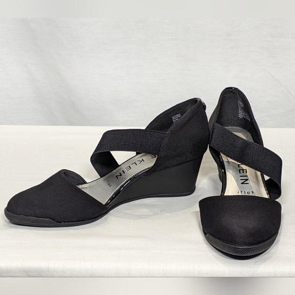 NEW Anne Klein Tara Strap d'Orsay Wedge Sz 6.5 black - Picture 2 of 4